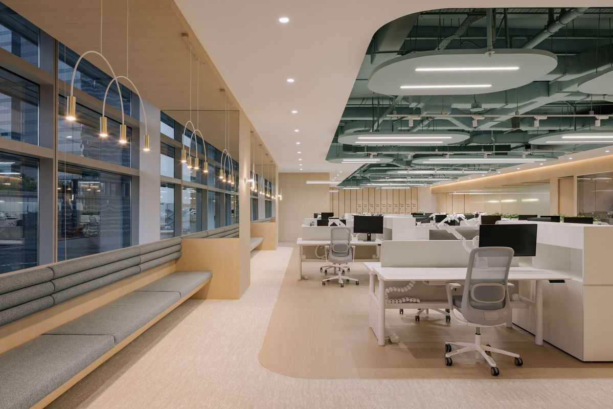 Coworking space with multiple desks