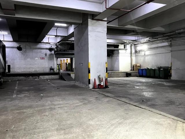 港灣工貿中心