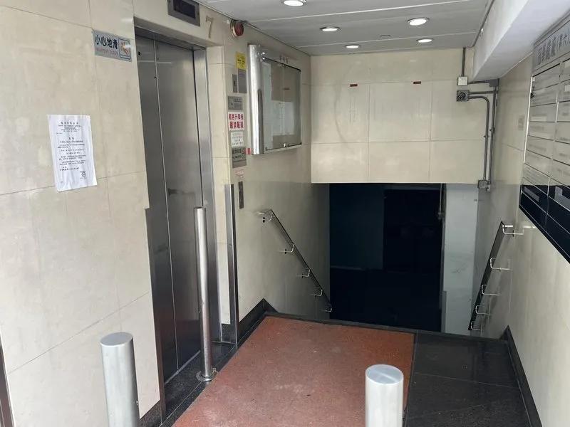 冠華鏡廠(第六)工業大廈第一座