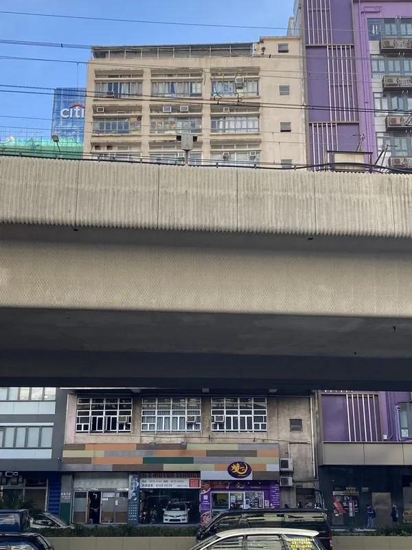 理高工業大廈