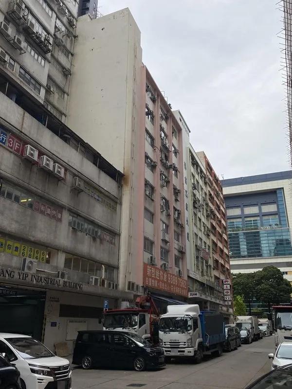 新型工廠大廈