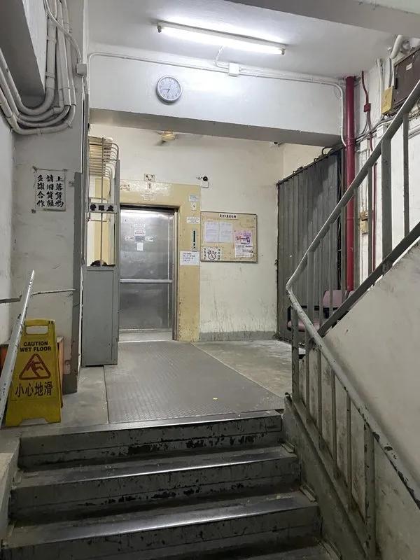 新型工廠大廈