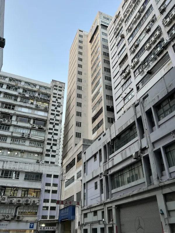 華廈工業大廈