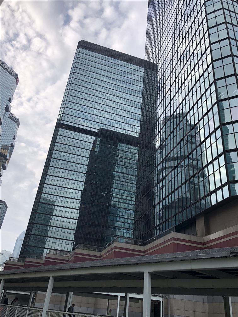 海富中心一座