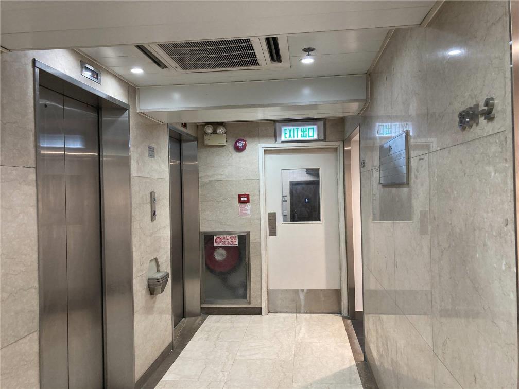 Hong Kong Trade Centre  香港貿易中心