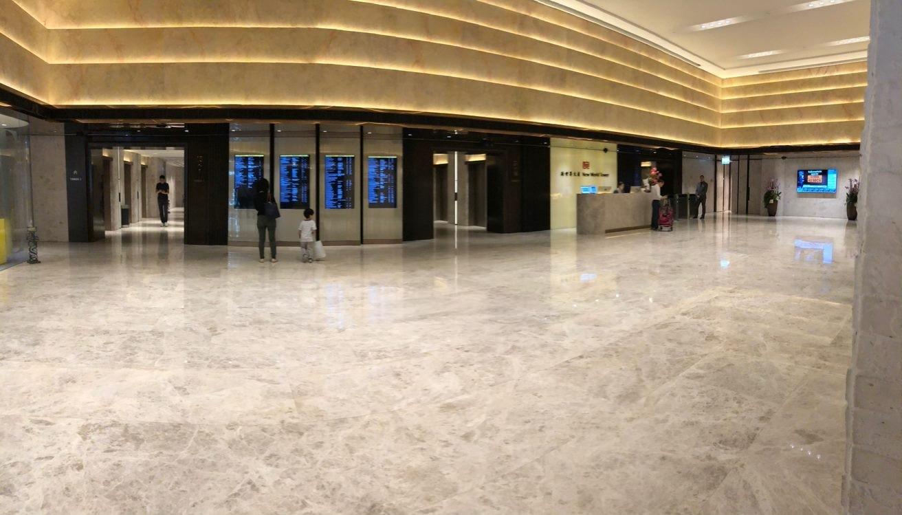 New World Tower I  新世界大廈一座