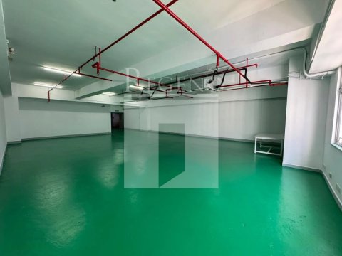 LEADER INDUSTRIAL CENTRE (立泰工业中心)