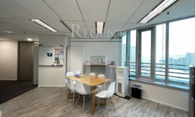 GATEWAY TOWER 02 (港威大廈 第02座)-C0556233
