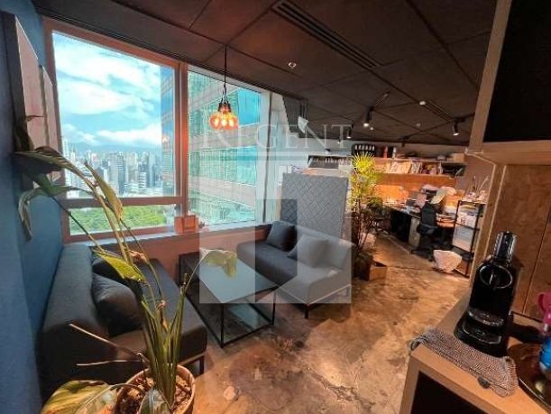 GATEWAY TOWER 02 (港威大廈 第02座)-C0556232