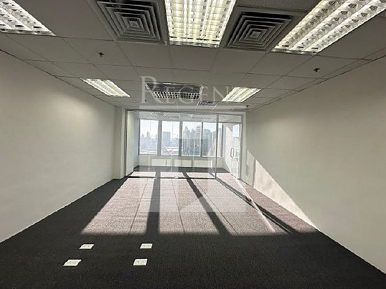 SKYLINE TOWER (宏天廣場)-RGP024662