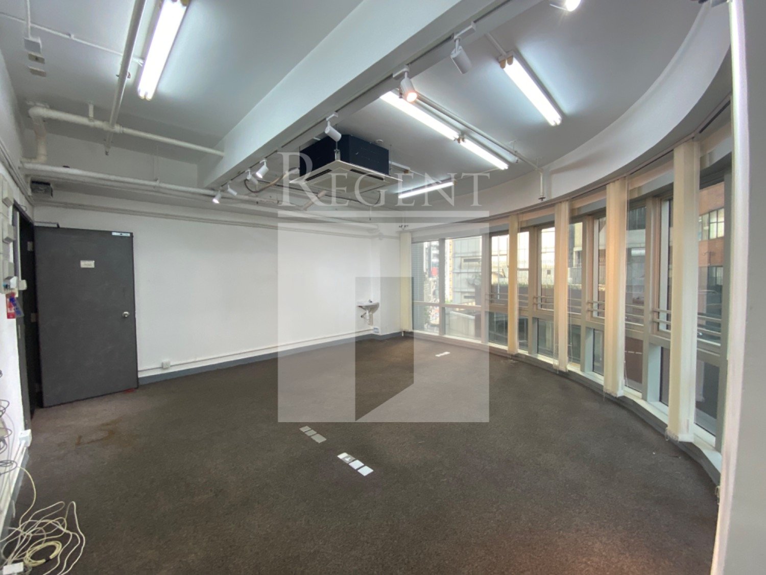 135 BONHAM STREETRAND TRADE CENTRE (文咸東街135商業中心)-C0610699