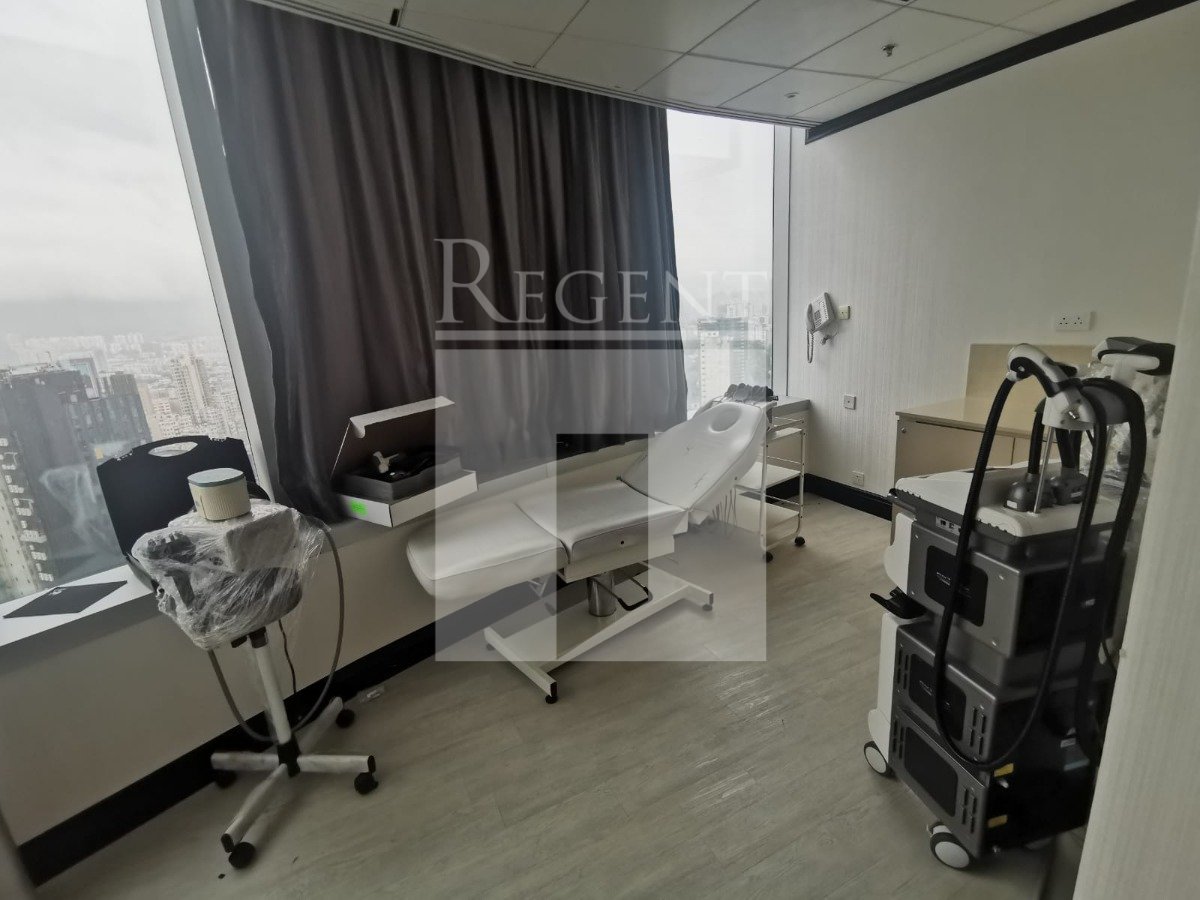 LANGHAM PLACE (朗豪坊)-RGP024925