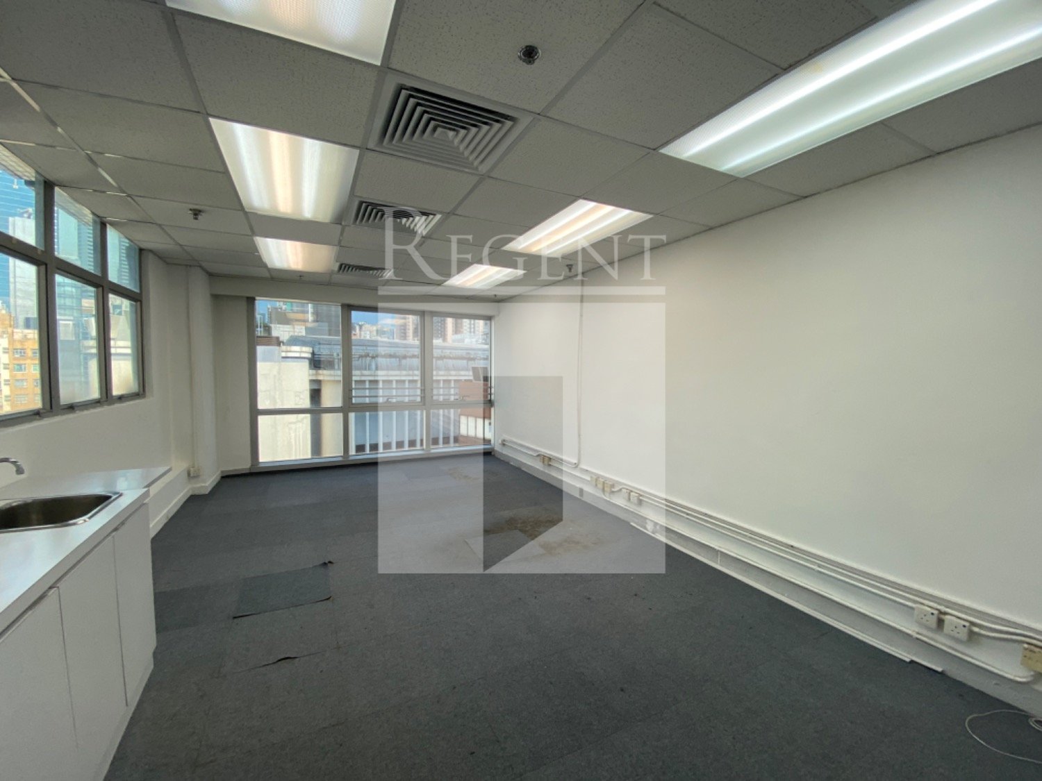 135 BONHAM STREETRAND TRADE CENTRE (文咸東街135商業中心)-C0610701