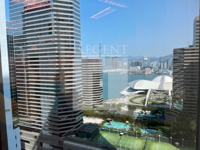 CENTRAL PLAZA (中環廣場)-RGP032307