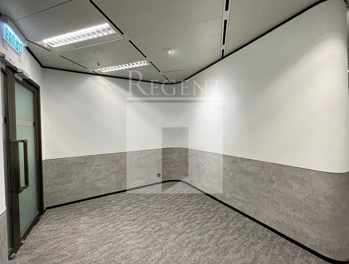 STANDARD CHARTERED BANK BUILDING (渣打銀行大廈)-RGP028923