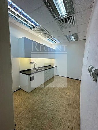 SKYLINE TOWER (宏天廣場)-RGP011795