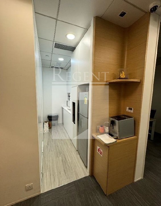 33 DES VOEUX ROAD C (德輔道中33號)-C0550500