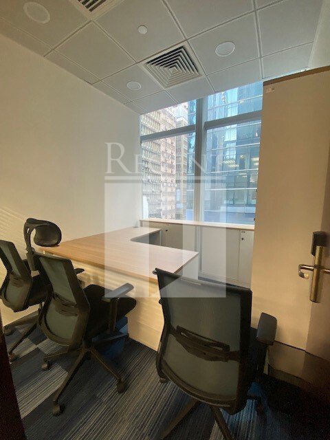 DES VOEUX ROAD C 33 (德輔道中33號)-RGP032853