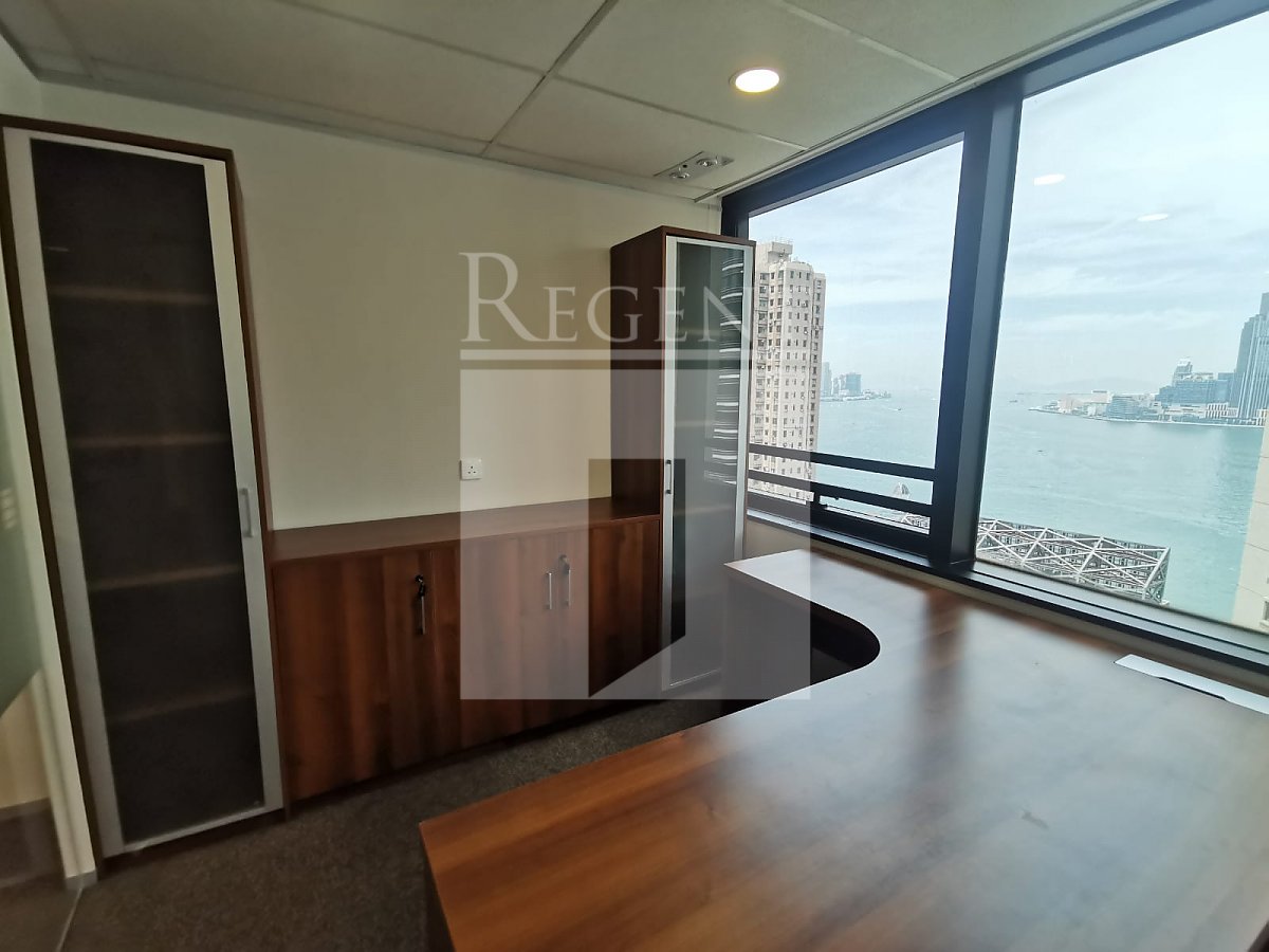 LEE & MANSION COMMERCIAL CENTRE (理文商業中心)-RGP032163