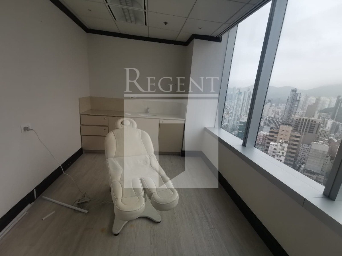 LANGHAM PLACE (朗豪坊)-RGP024925