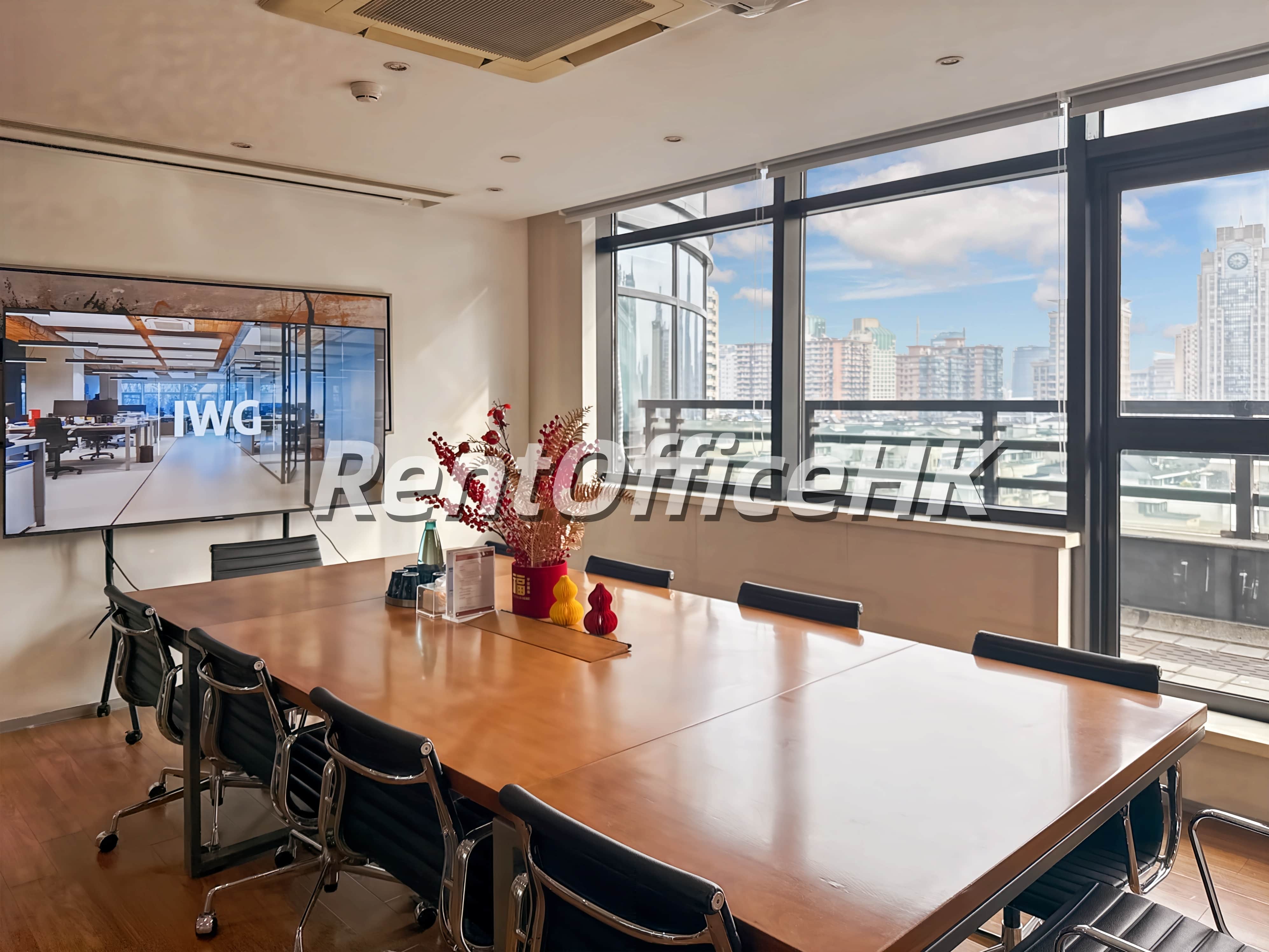 Foreign Economics and Trade Plaza