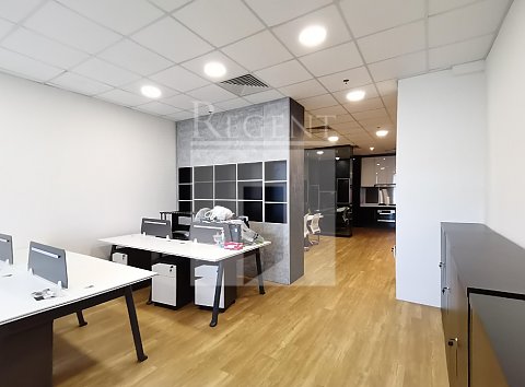 KING PALACE PLAZA (皇廷廣場)