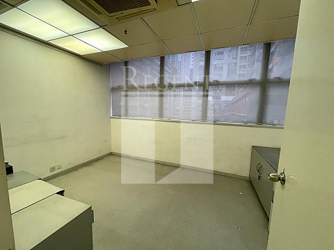 VOGUE CENTRE (時采中心)-RGP032317