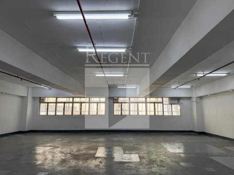 SUNRAY INDUSTRIAL CENTRE (生利工業中心)