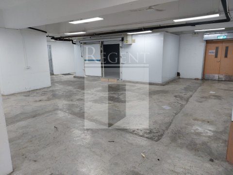 WAH FAT INDUSTRIAL BUILDING (華發工業大廈)-RGP032951