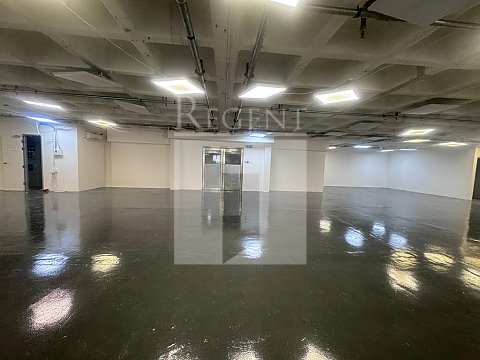 KING YIP FTY BUILDING (敬業工廠大廈)-RGP023095