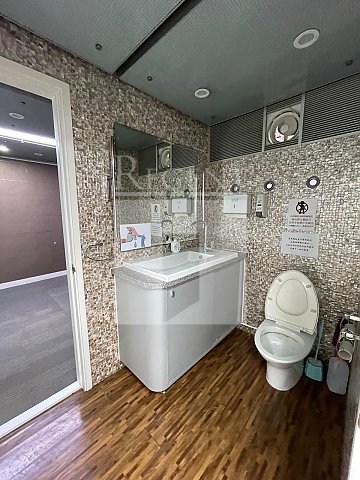 HONG KONG INDUSTRIAL CENTRE BLOCK A (香港工業中心 A座)-RGP032628