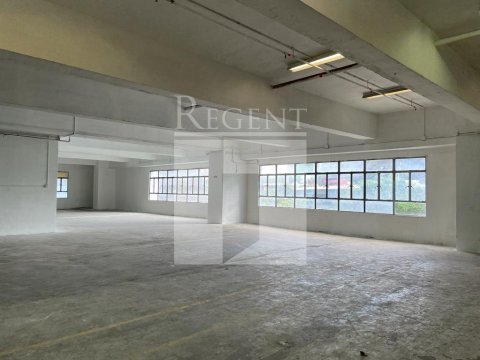 LEADER INDUSTRIAL CENTRE BLOCK 02 (立泰工業中心 第02座)