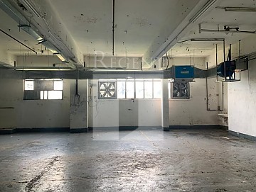 WAH ON TYRES (華安膠彤輪大廈)