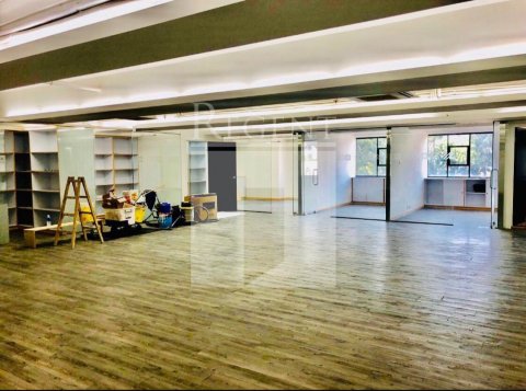 TONIC INDUSTRIAL CENTRE BLOCK A (同力工業中心 A座)