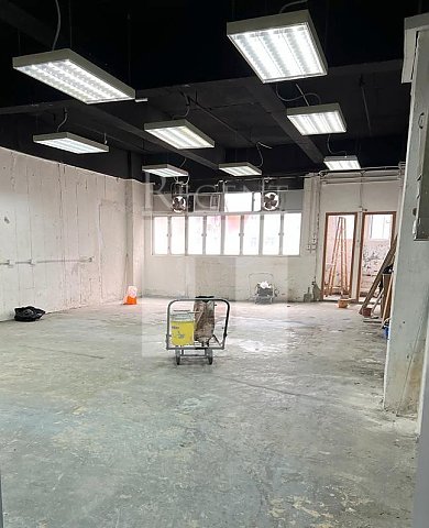 WAH TAT INDUSTRIAL CENTRE BLOCK C (華達工業中心 C座)