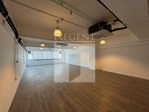 WANG KWONG INDUSTRIAL BUILDING (宏光工業大廈)