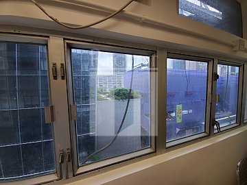 EVEREST INDUSTRIALUSTRIAL CENTRE (毅力工業中心)