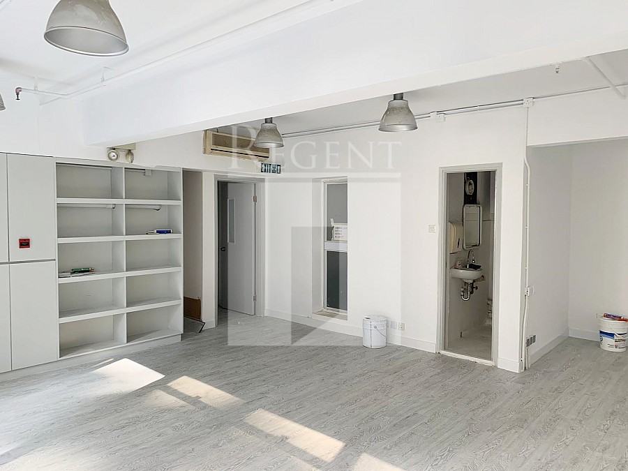 FULL VIEW BUILDING (富偉大廈)