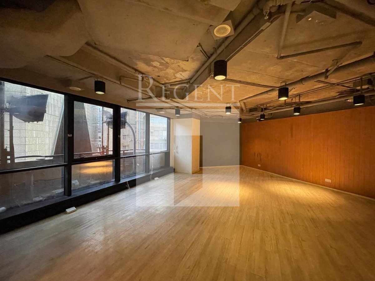 CENTURY SQUARE (世紀廣場)