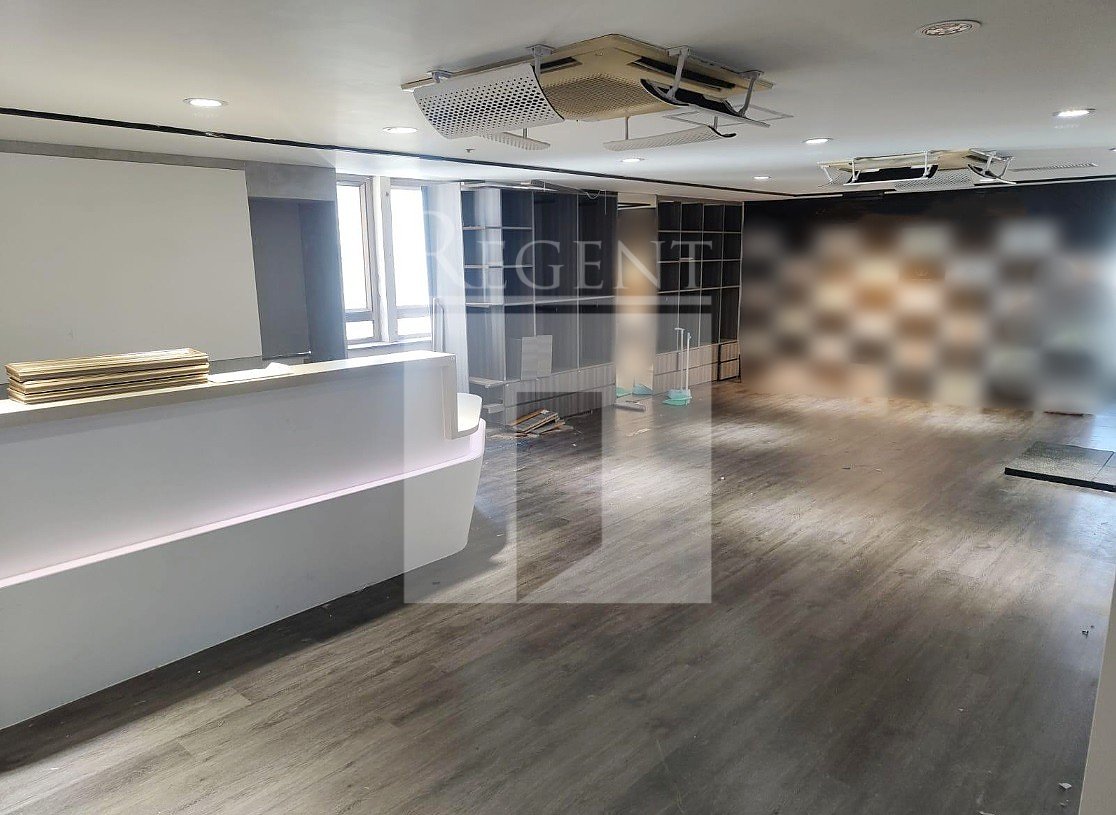 SUNBEAM COMMERCIAL BUILDING (新光商業大廈)