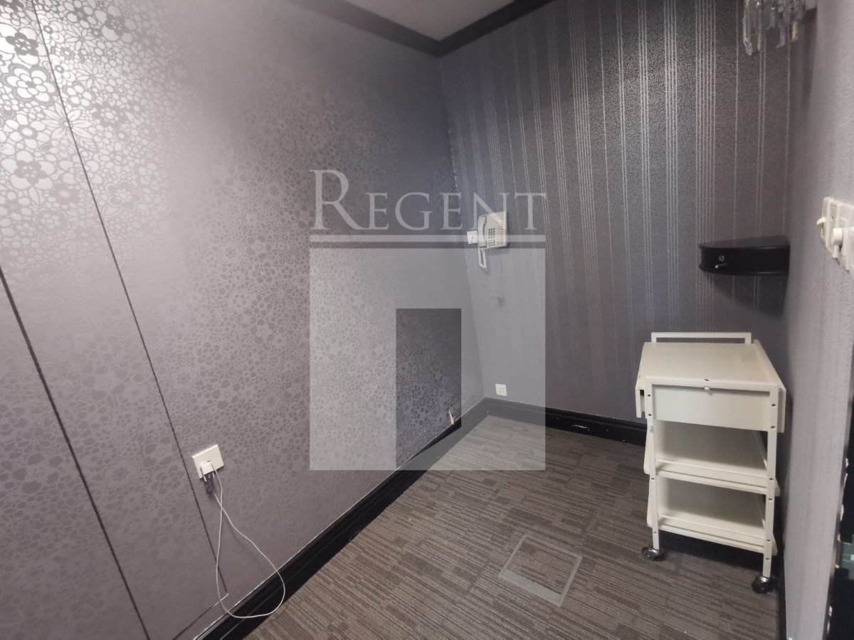 LANGHAM PLACE (朗豪坊)-RGP024925