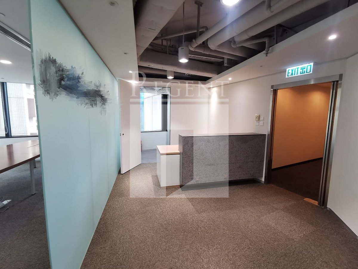 LEE & MANSION COMMERCIAL CENTRE (理文商業中心)-RGP032163