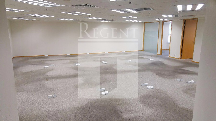 CONVENTION PLAZA OFFICE TOWER              (會展廣場 辦公大樓       )