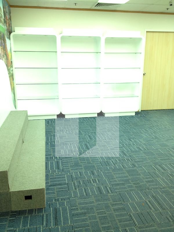 CHEVALIER COMMERCIAL CENTRE (其士商业中心)-RGP032540