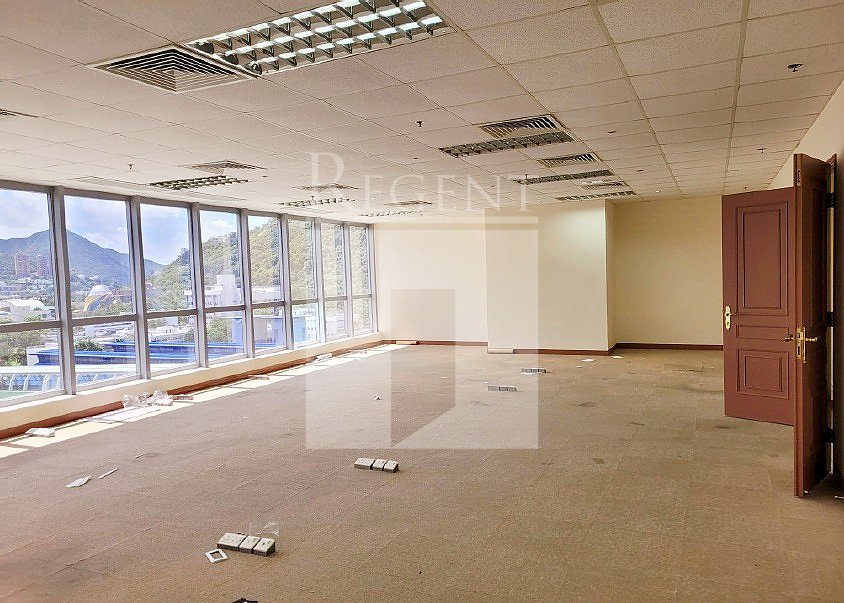 ONE ISLAND SOUTH -RGP025055