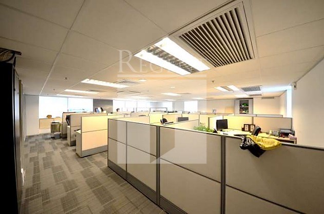 V. HEUN BUILDING (威享大廈)