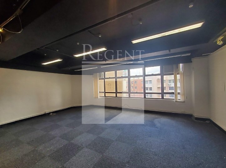 LEADER COMMERCIALMERCIAL BUILDING (利雅商業大廈)