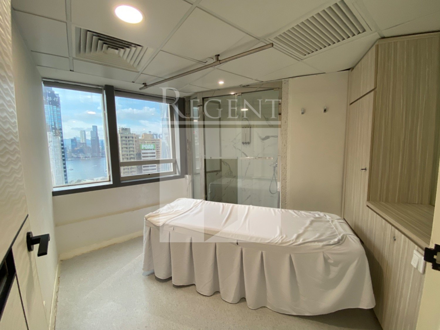 PLAZA 2000 (2000年广场)-C0599336