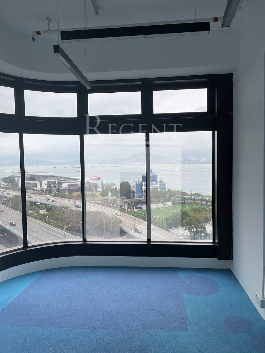 CONNAUGHT MARINA (干諾中心)