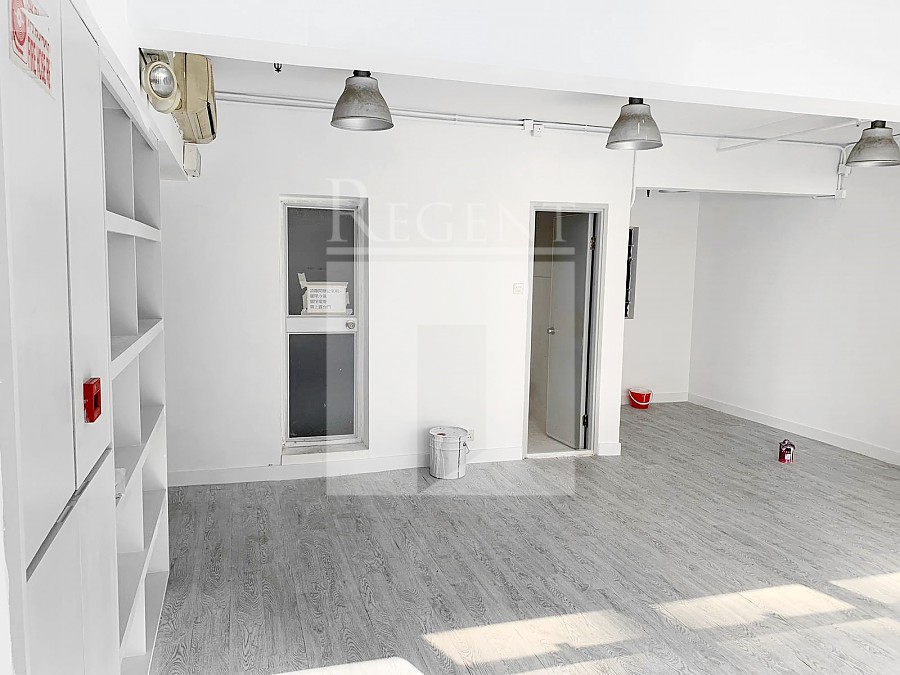 FULL VIEW BUILDING (富伟大厦)-RGP019692